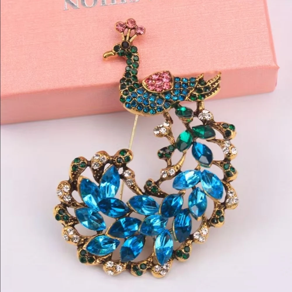 🌺 Peacock Rhinestone And Jewel Brooch Peacock Accessories Peacock Jewelry
